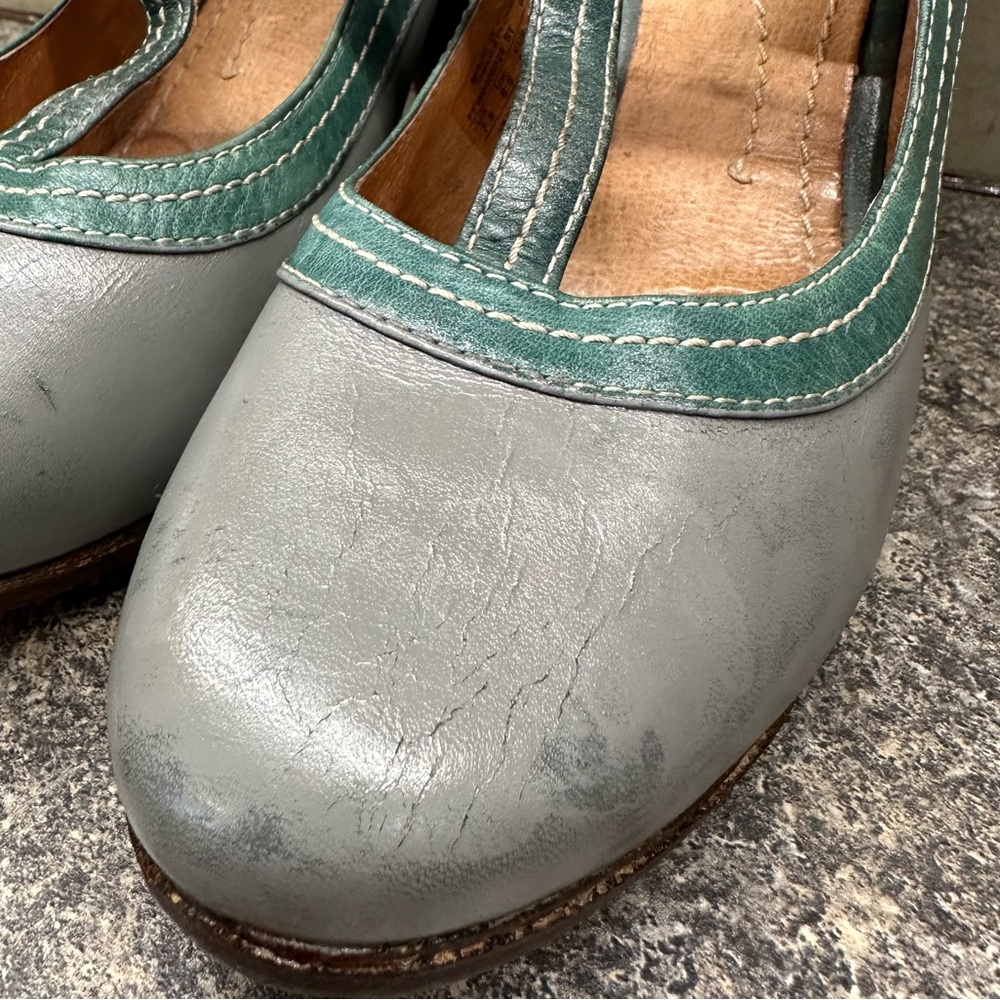 Fossil T Strap Shoes Size 7.5 Heels - Picture 6 of 12
